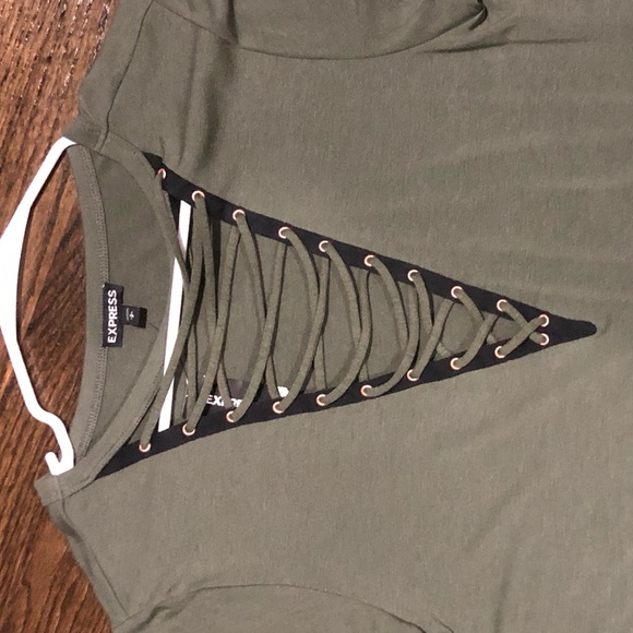 UNWORN Express Top in Army Green - Picture 2 of 3